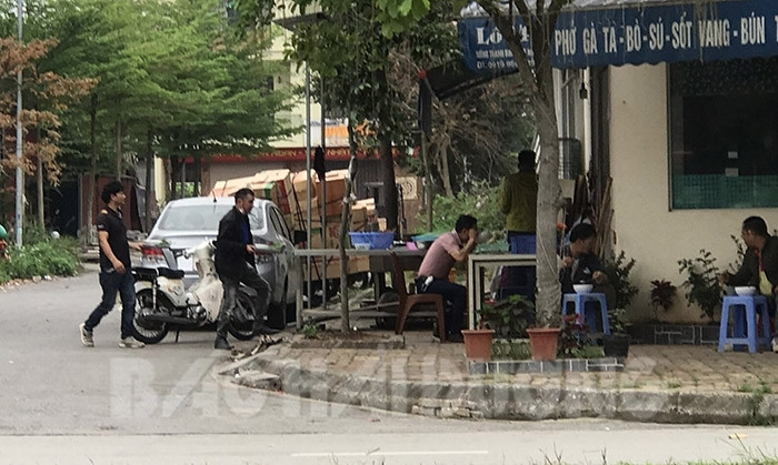 Tại lô 84 đường Thanh Bình (phường Thanh Bình, TP Hải Dương), quán ăn sáng vẫn đông khách