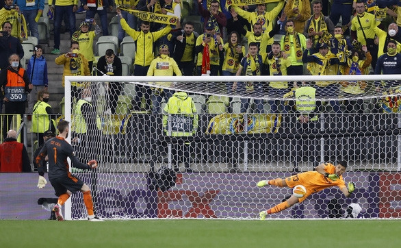 Chiến thắng ở quả penalty thứ 11, Villarreal lần đầu vô địch Europa League - Ảnh 4.
