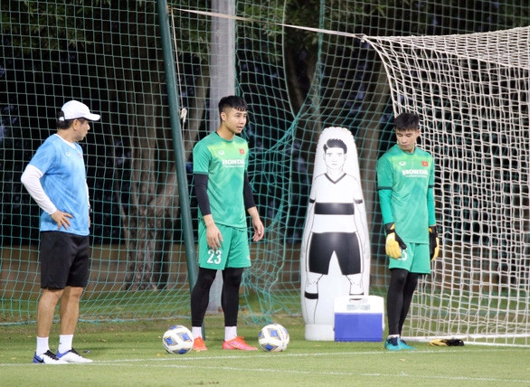 HLV Park Hang Seo tiếp quản đội U23 Việt Nam - Ảnh 3.
