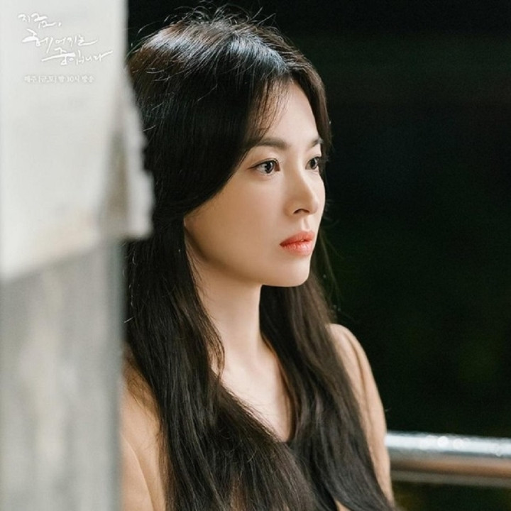 Song Hye Kyo bị chê hết thời, diễn xuất bao nhiêu năm không tiến bộ - 1