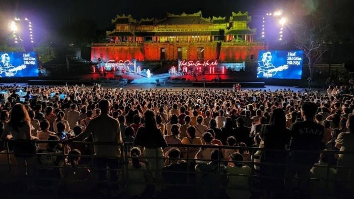 Ban tổ chức Festival Huế xin lỗi khán giả có vé không được xem nhạc Trịnh - 1