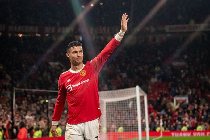 Ronaldo đã yêu cầu được rời Man United